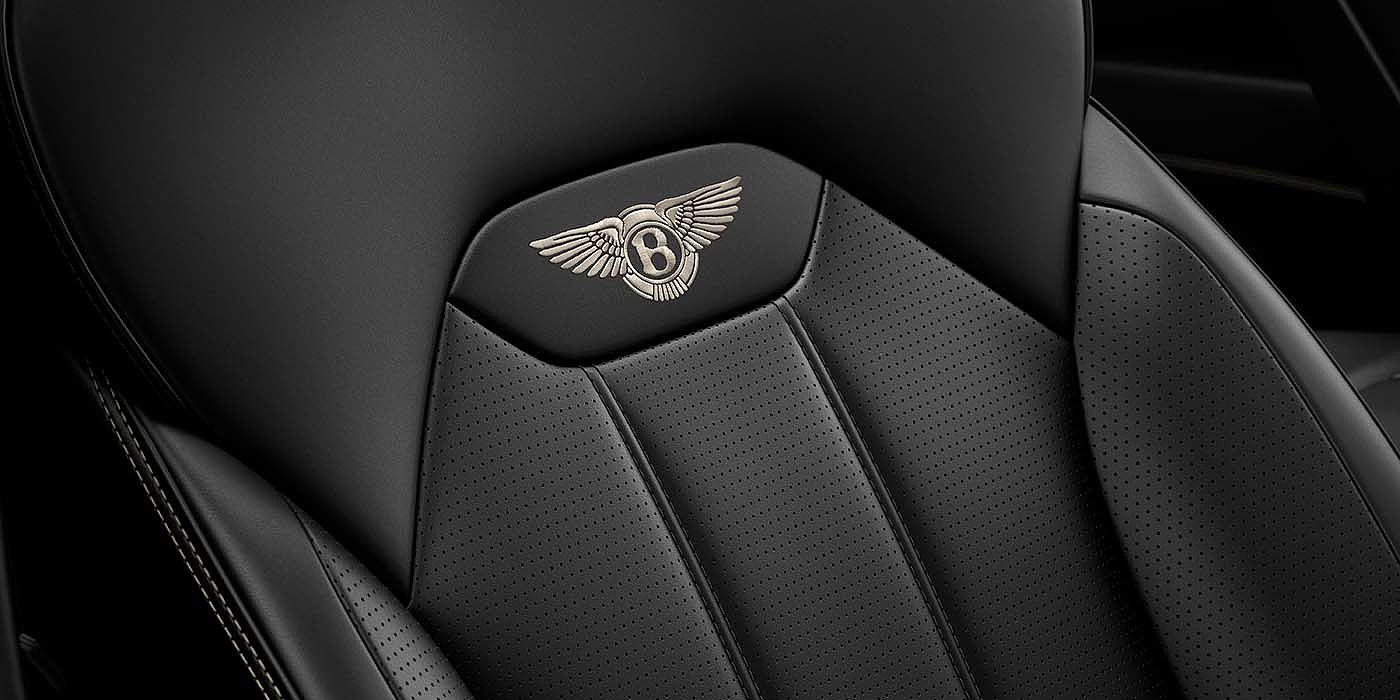 Bentley Milano Bentley Bentayga EWB SUV Beluga black leather seat detail